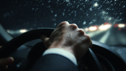 Не только седативные: названы лекарства, после которых нельзя садиться за руль