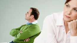 Признаки микроизмены: как невинный флирт разрушает доверие