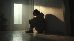 Преследование и угрозы: бывший муж превратил жизнь петербурженки в ад