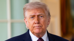 Трамп расстроился из-за невозможности переименовать Ормузский пролив в свою честь