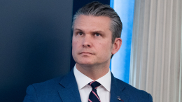 «Пять статей»: в США пытаются отправить в отставку главу Пентагона Хегсета