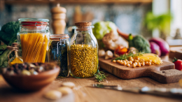 Не сельдерей: назван продукт, снижающий риск ожирения у детей