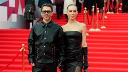 «Жуткий деспот»: Павел Деревянко пошутил, что не щадит свою жену Зою Фуць