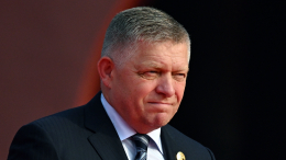 Фицо огорошил ЕС заявлением про русских: «Встают на колени только в одном случае»