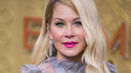 Звезду сериала «Друзья» Кристину Эпплгейт экстренно госпитализировали