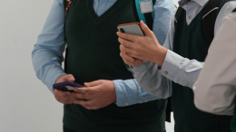 «Педофил» оказался жертвой: школьники с помощью ИИ обвинили учителя в растлении