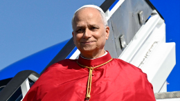 Папа римский заявил, что его слова о тиранах не относились к Трампу