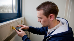 В Берлине более 1,3 тысячи домохозяйств остались без электричества