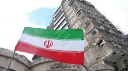 Иран заявил об атаке на корабли США дронами после задержания судна