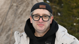 «Стал старше лет на 15»: Антон Эльдаров боялся съемок в «Температуре Вселенной»