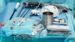 Корейские звезды массово прибегают к операции по распределению жира под глазами