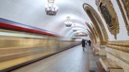 На красной ветке метро Москвы временно увеличили интервалы движения