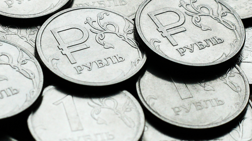 Рубль укрепился до максимума за три года благодаря нефти
