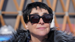 «Мне так себя жалко»: Лолита рассказала о своей борьбе с паническими атаками