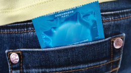 «Трудные времена»: цены на презервативы повысятся из-за войны в Иране