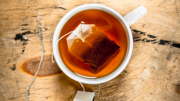 Чашка с секретом: ученые нашли миллиарды частиц пластика в чайных пакетиках