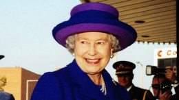 Цветовое погружение: как королева Елизавета II стала иконой стиля