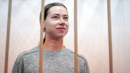 Суд продлил домашний арест блогеру Александре Митрошиной