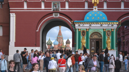 Уже не за рубежом: россияне рассказали, куда поедут отдыхать на майских праздниках