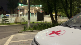 Близких напавшего на врачей мужчины не было на лечении в больнице в Дагестане