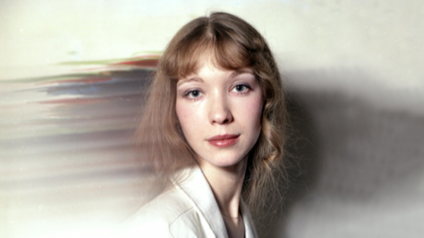 Получила знак в день смерти: короткая жизнь мамы Дарьи Мороз — актрисы Марины Левтовой