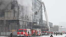 Названа вероятная причина пожара на стройке на севере Москвы