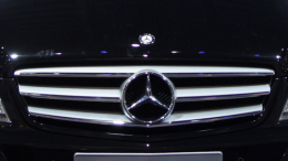 Миллиард за минивэн: в России продают Mercedes Филиппа Киркорова