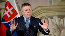 Фицо отработал ночную смену в пекарне в знак солидарности с трудящимися