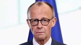 «Очередная оплошность»: Мерц резко ответил больной женщине на вопрос о расходах