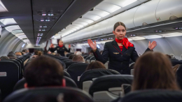 «Бомба» в багаже — не повод для шуток: какие слова лучше не произносить в самолете