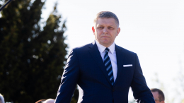 Фицо намерен обсудить с Путиным прекращение конфликта на Украине