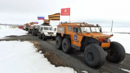Первый в мире «Бессмертный полк» на вездеходах прошел на Чукотке