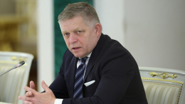 Роберт Фицо: Словакия будет заботиться о кладбищах бойцов Красной Армии