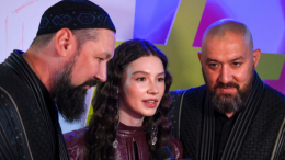 «Не надо подстраиваться»: группа AY YOLA дала совет молодым артистам