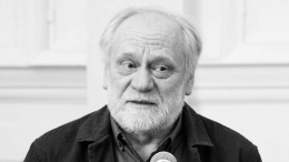 Умер художник театра и кино Юрий Устинов