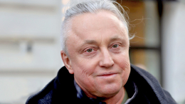 Голых женщин нет, есть спорт: Павел Кашин угодил в скандал из-за клуба в жилом доме