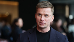 «Боролся с дядьками пьяными»: Роман Курцын рассказал про свои школьные годы