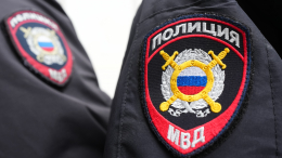 Полицейских оштрафовали на езду вдвоем на одном самокате