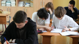 Образцовое или недопустимое: в школах России введут оценки за поведение