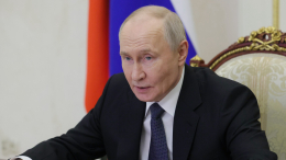 Путин предупредил о новых угрозах и напомнил о ядерной триаде
