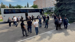 Иностранные журналисты приехали в больницу к раненным в теракте в ЛНР студентам