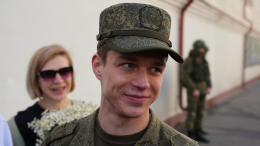 Актер Глеб Калюжный вернулся из армии