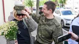 «Ему нужно погулять»: мать-нумеролог Глеба Калюжного о его жизни после дембеля