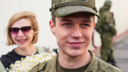 «С чего вы взяли, что нужна красота?» — Калюжный о девушках