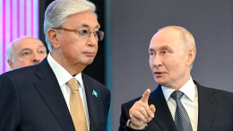 Путин в Астане посетил выставку цифровых проектов стран ЕАЭС