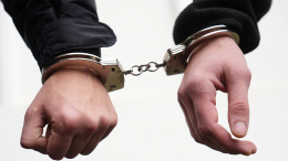 Мужчина затащил девочку в подъезд и пытался изнасиловать в Тюмени