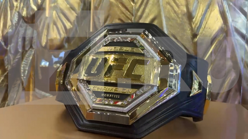 Дагестан выставил пояс UFC Хабиба Нурмагомедова на стенде ПМЭФ-2026