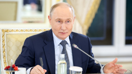 Откровенно и местами жестко: как прошла встреча Путина с российскими и иностранными журналистами