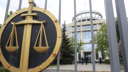 Мосгорсуд оставил под домашним арестом директора певицы Линды