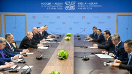 Путин провел встречу с премьер-министром Лаоса